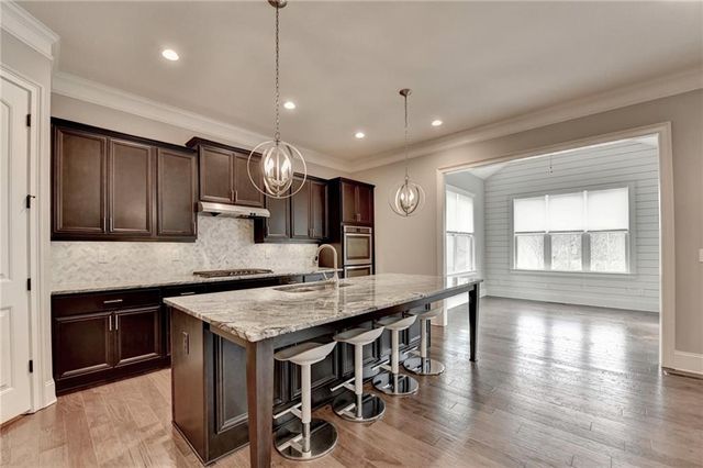 6015 Pennant Lane, Suwanee, GA 30024