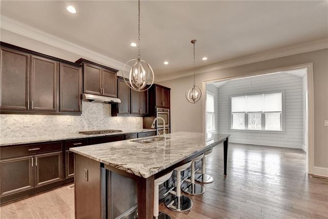 6015 Pennant Lane, Suwanee, GA 30024