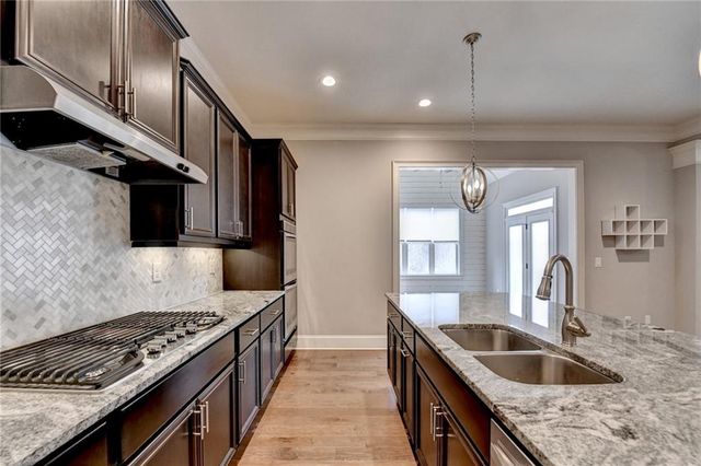 6015 Pennant Lane, Suwanee, GA 30024