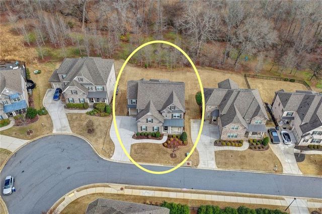 6015 Pennant Lane, Suwanee, GA 30024