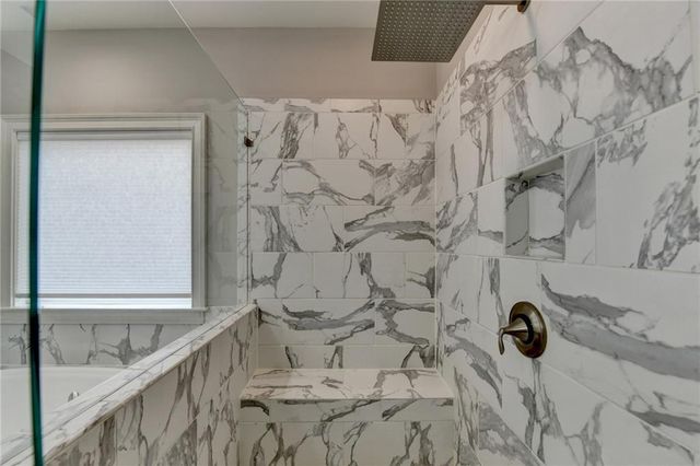 6015 Pennant Lane, Suwanee, GA 30024