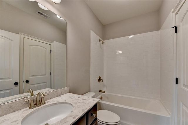 6015 Pennant Lane, Suwanee, GA 30024