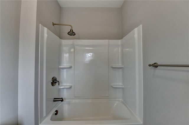 6015 Pennant Lane, Suwanee, GA 30024