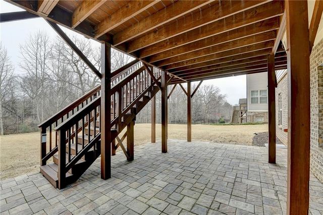 6015 Pennant Lane, Suwanee, GA 30024