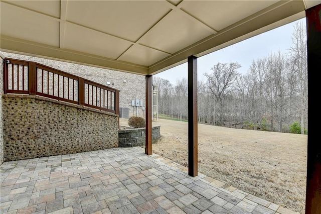 6015 Pennant Lane, Suwanee, GA 30024