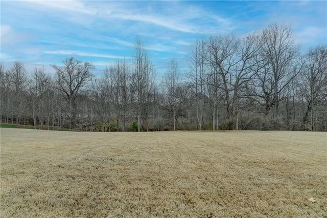 6015 Pennant Lane, Suwanee, GA 30024