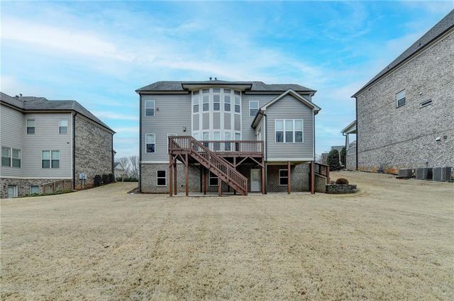 6015 Pennant Lane, Suwanee, GA 30024