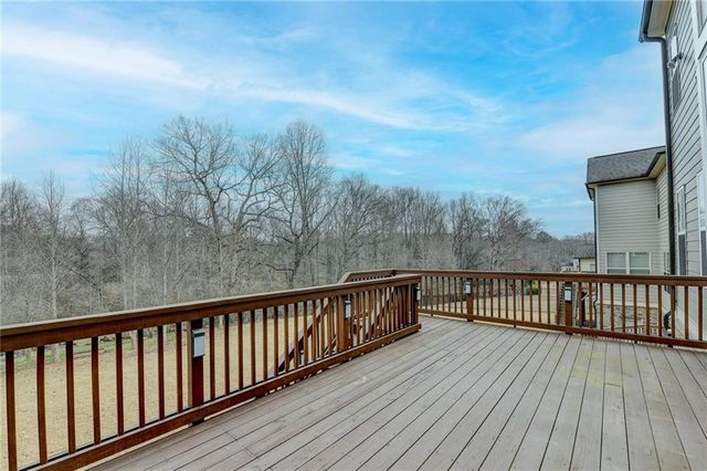 6015 Pennant Lane, Suwanee, GA 30024