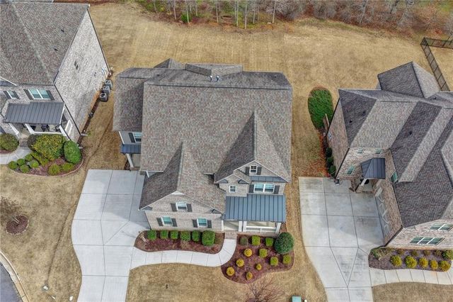 6015 Pennant Lane, Suwanee, GA 30024