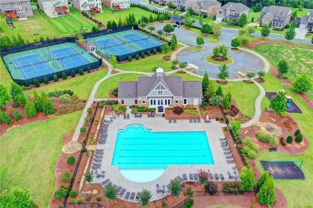 6015 Pennant Lane, Suwanee, GA 30024