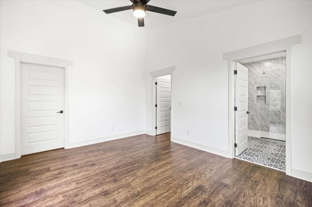 700 Shoreside Dr, Smithville, TN 37166