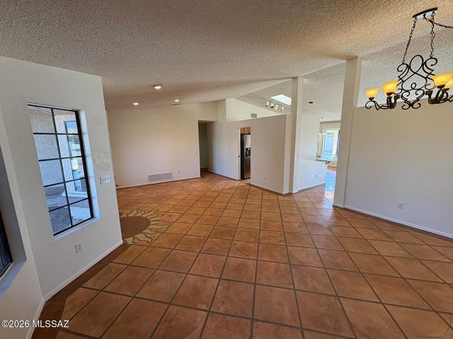 6070 S Oyama Drive, Tucson, AZ 85746
