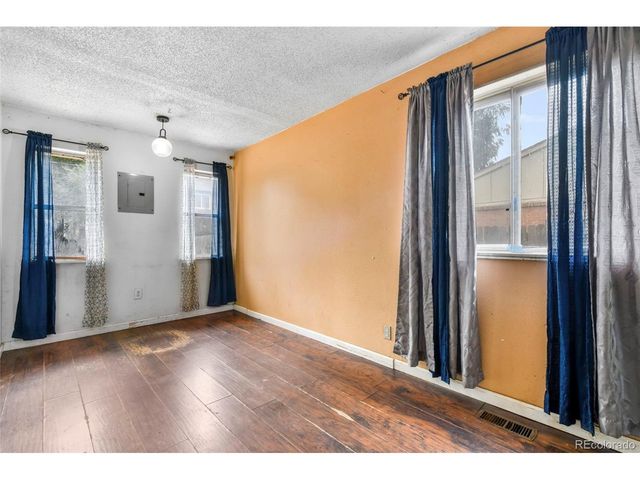 2402 Chimayo Dr, Colorado Springs, CO 80911