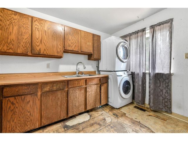 2402 Chimayo Dr, Colorado Springs, CO 80911