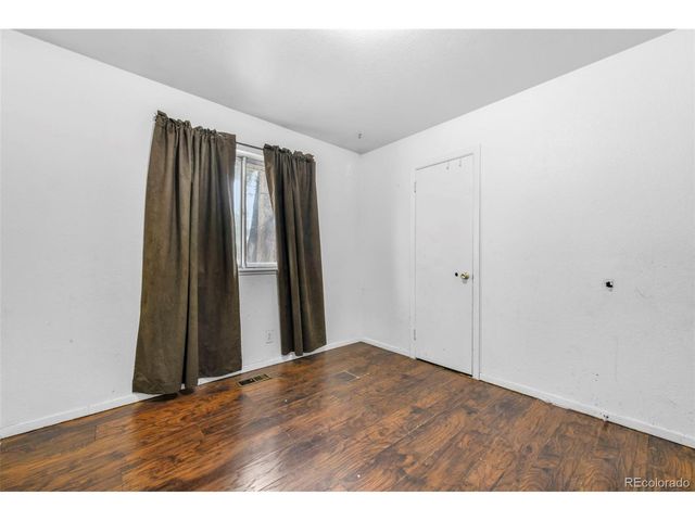 2402 Chimayo Dr, Colorado Springs, CO 80911