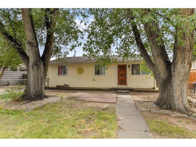 2402 Chimayo Dr, Colorado Springs, CO 80911