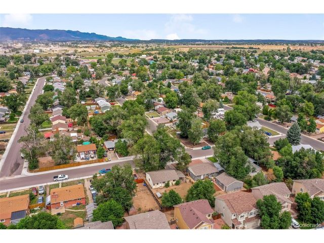 2402 Chimayo Dr, Colorado Springs, CO 80911