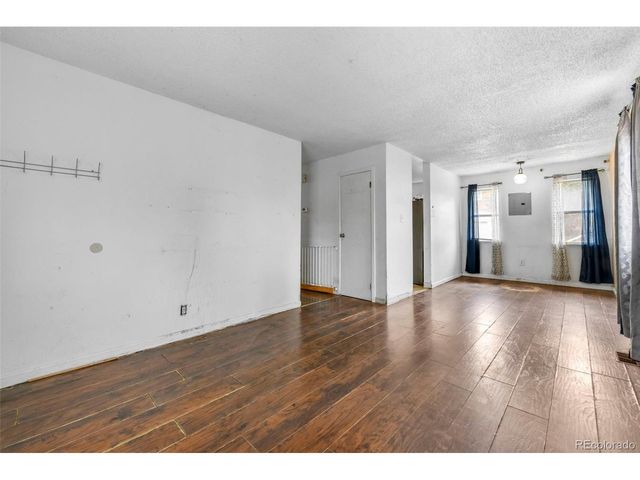 2402 Chimayo Dr, Colorado Springs, CO 80911