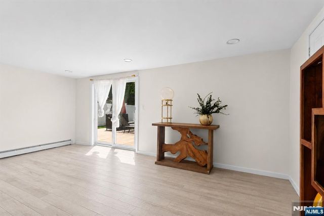 15 Robby Road, Little Ferry, NJ 07643