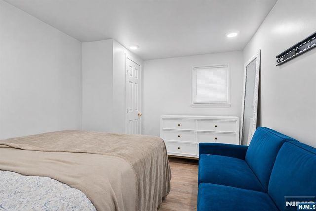 15 Robby Road, Little Ferry, NJ 07643