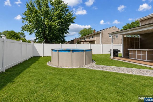 15 Robby Road, Little Ferry, NJ 07643