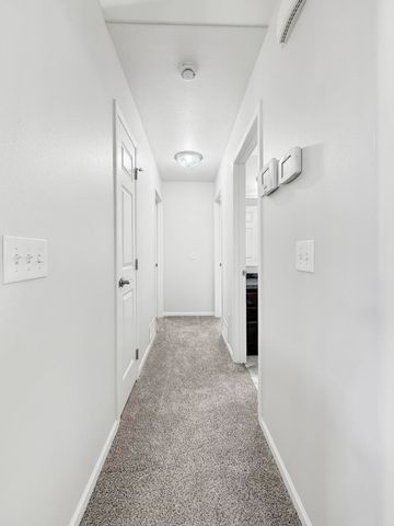 1801 Sunset Blvd, Minot, ND 58703