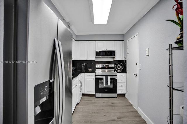 2501 S Ocean Dr 302, Hollywood, FL 33019