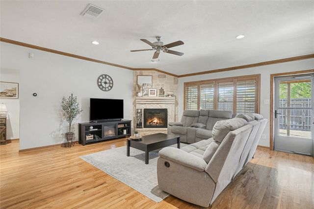 3809 Martha Lane, Rowlett, TX 75088