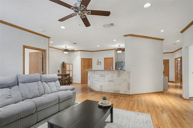 3809 Martha Lane, Rowlett, TX 75088