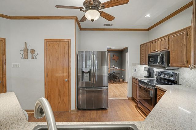 3809 Martha Lane, Rowlett, TX 75088