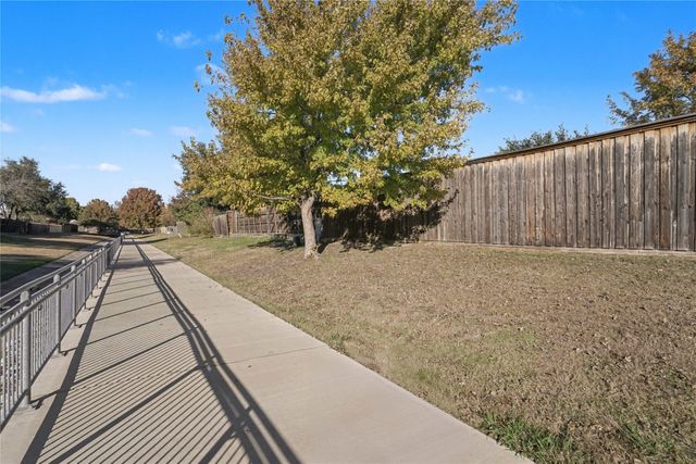 3809 Martha Lane, Rowlett, TX 75088