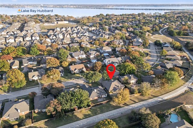 3809 Martha Lane, Rowlett, TX 75088