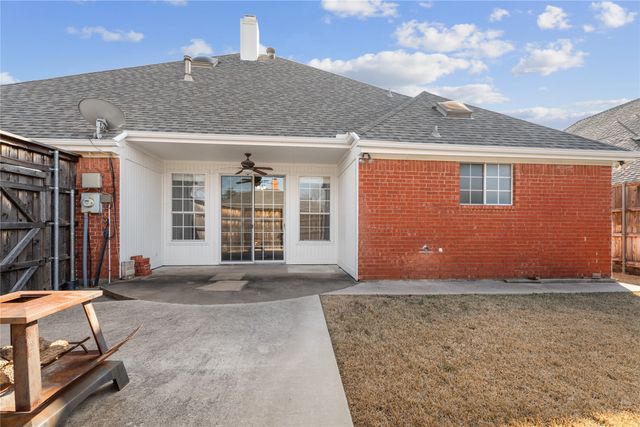 3301 Brunchberry Lane, Plano, TX 75023