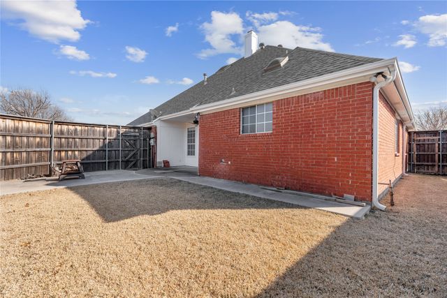 3301 Brunchberry Lane, Plano, TX 75023