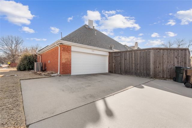 3301 Brunchberry Lane, Plano, TX 75023