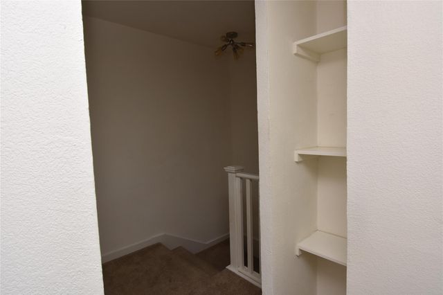 300 E Croslin ST 114, Austin, TX 78752