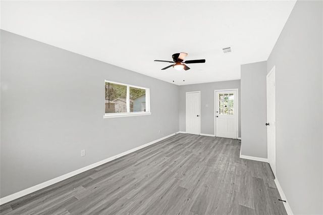 5538 Berry Creek Dr, Houston, TX 77017