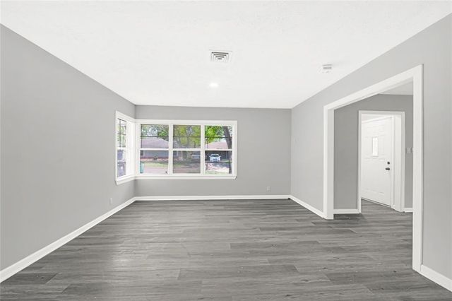 5538 Berry Creek Dr, Houston, TX 77017