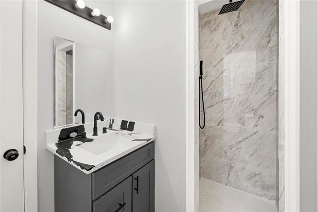 5538 Berry Creek Dr, Houston, TX 77017