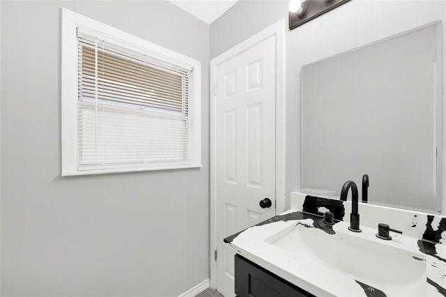 5538 Berry Creek Dr, Houston, TX 77017