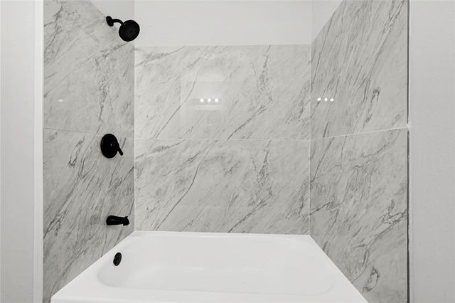 5538 Berry Creek Dr, Houston, TX 77017