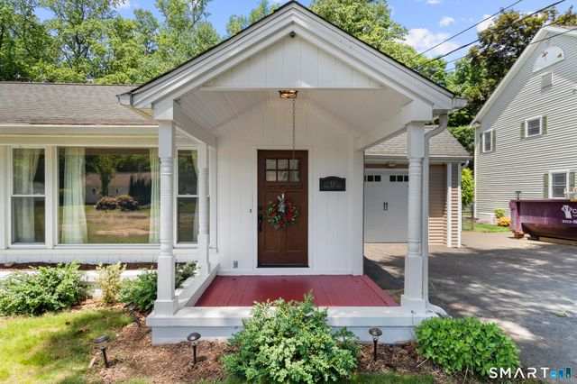 45 Woodridge Circle, Trumbull, CT 06611