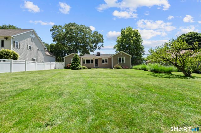 45 Woodridge Circle, Trumbull, CT 06611