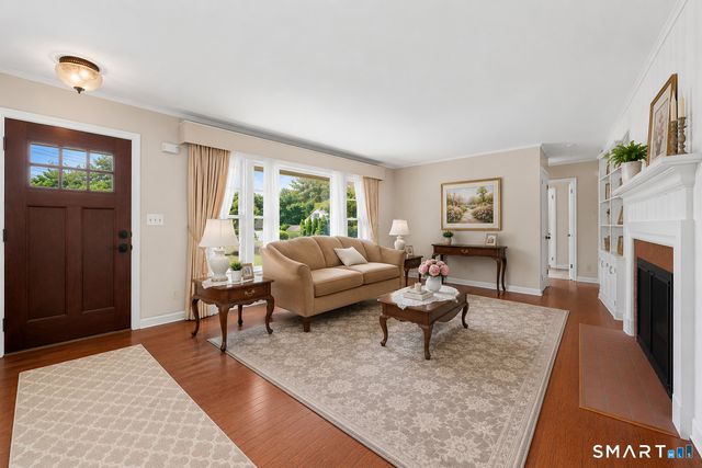 45 Woodridge Circle, Trumbull, CT 06611
