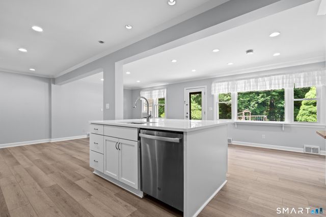 45 Woodridge Circle, Trumbull, CT 06611