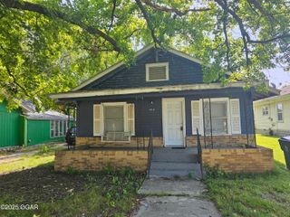 1919 S Porter Avenue, Joplin, MO 64804