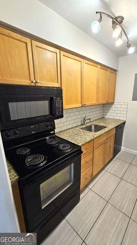 1150 Collier Road I15, Atlanta, GA 30318