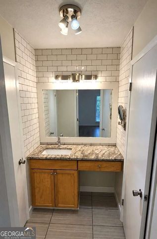 1150 Collier Road I15, Atlanta, GA 30318