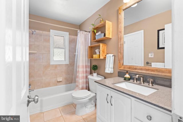 4304 ANDES DR, Fairfax, VA 22030
