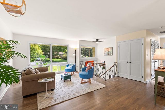 4304 ANDES DR, Fairfax, VA 22030